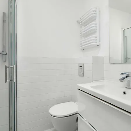 Apartmán Grochowska Bright With Desk By Renters Poznaň