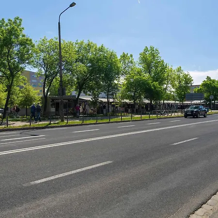 Apartman Grochowska Bright With Desk By Renters Poznań