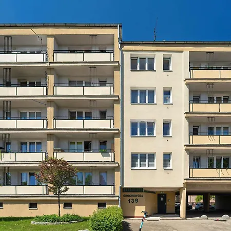 Grochowska Bright With Desk By Renters Apartmán Poznaň